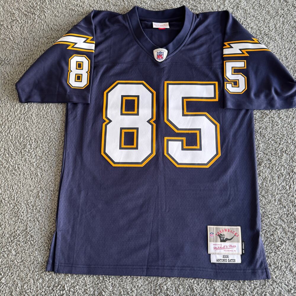 Authentic Mitchell & Ness Antonio Gates NFL San Diego Chargers 2006 Jersey 40 M